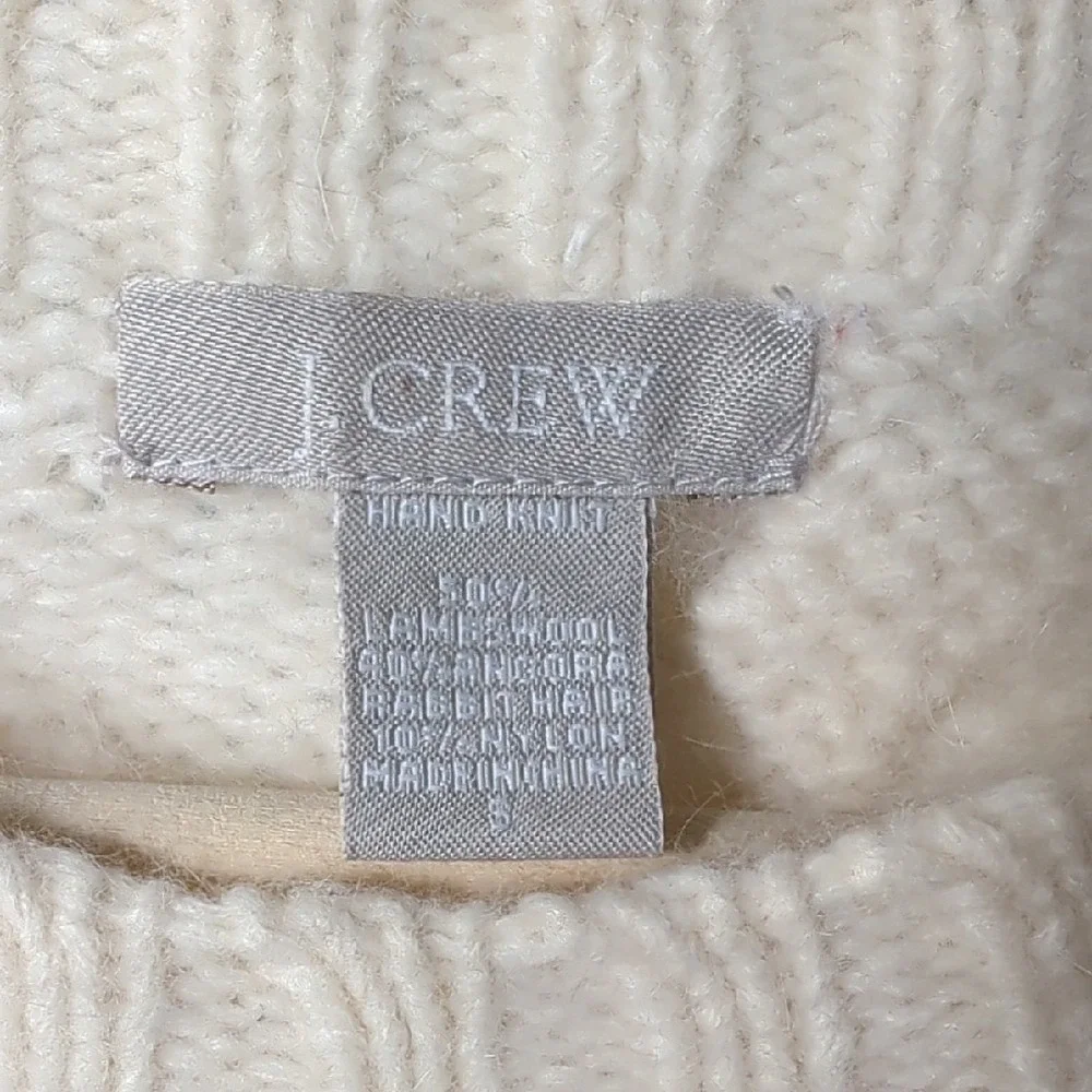 J. Crew Handknit Cozy Cream Cable Knit Sweater Wool‎ Angora Quiet Luxury Small